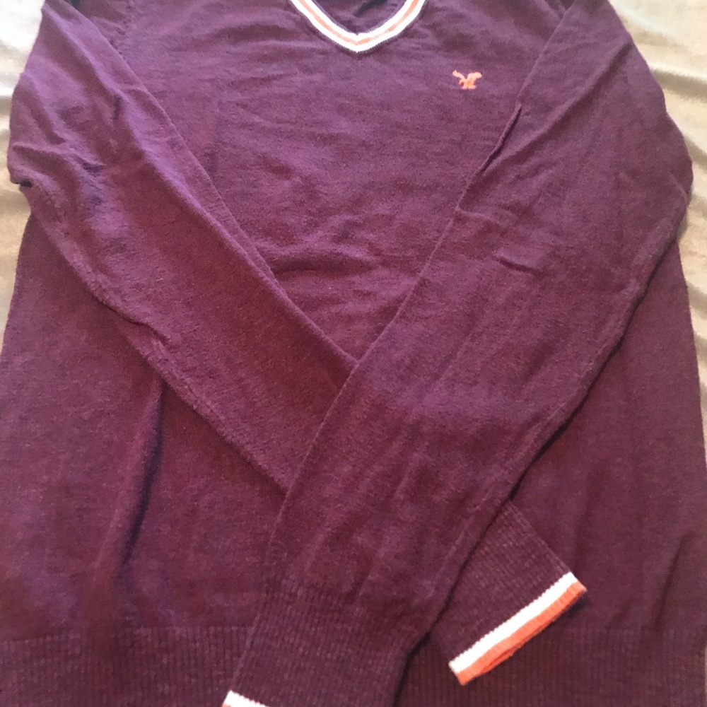 American Eagle v-neck sweater